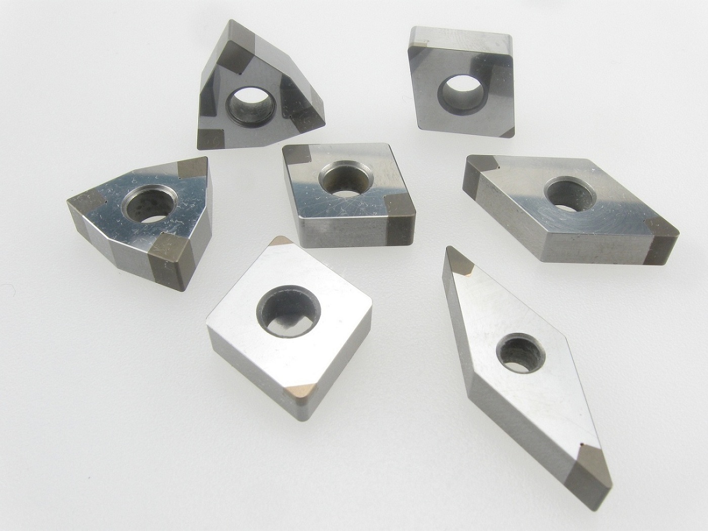 <a href=http://m.huabipr.net.cn/news_article?news_id=135>CBN刀具</a>